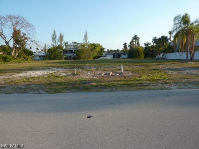 1400 Osprey Ave., Naples, FL