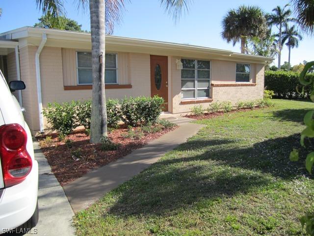 2200 Estey Ave., Naples, FL 34104