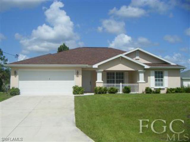 2106 Ann Ave., Lehigh Acres, FL 33971