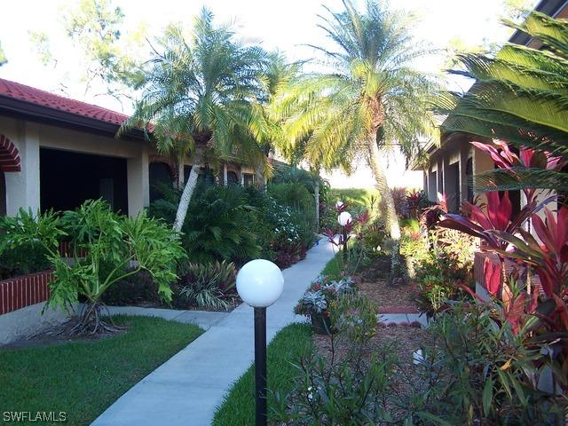 2004 Pine Isle Ln., Naples, FL