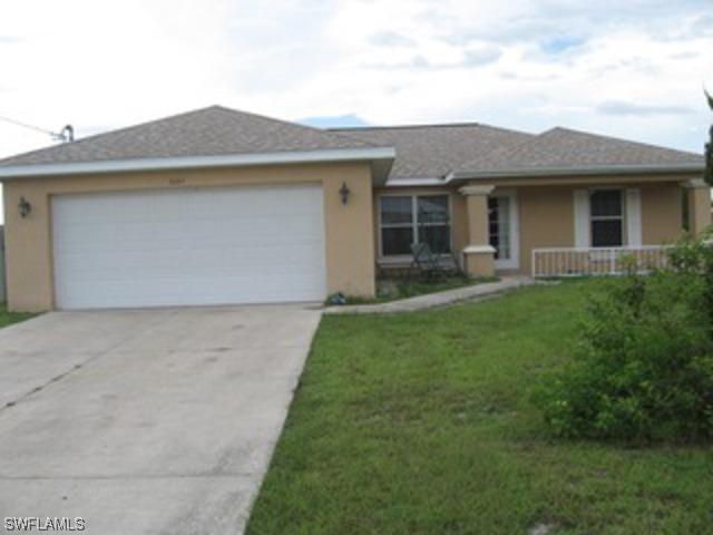 1004 Columbus Blvd., Lehigh Acres, FL 33974