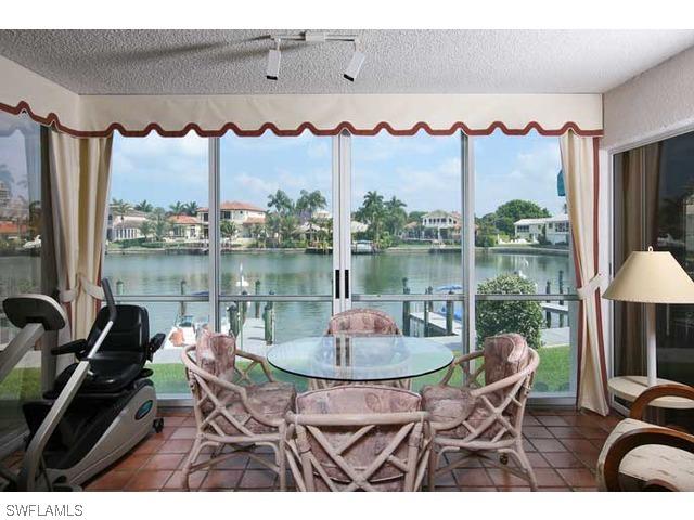 305 Park Shore Dr. #213, Naples, FL