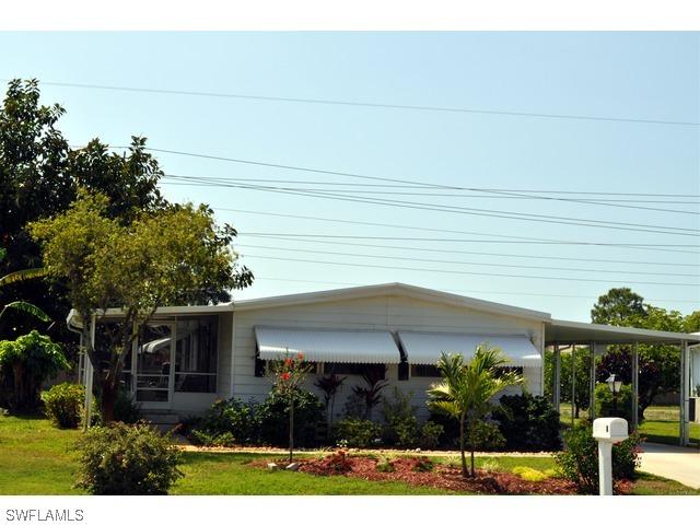 11 Chateau Way, Naples, FL 34112