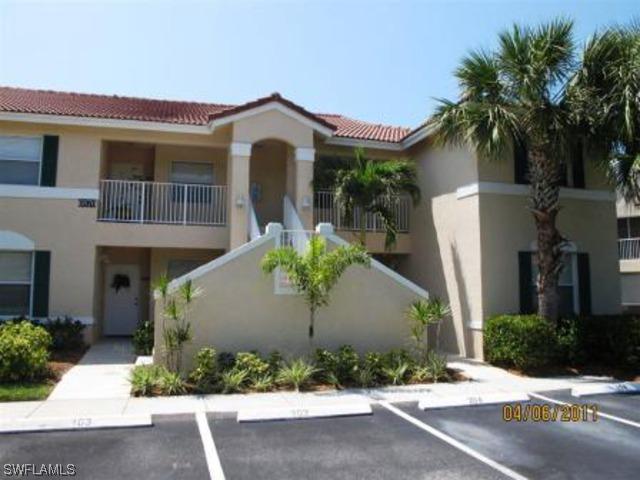 6870 Huntington Lake Cir. #204, Naples, FL 34119