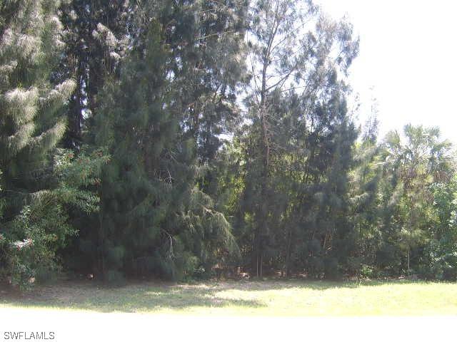 11343 Dellwood Ln., Bonita Springs, FL