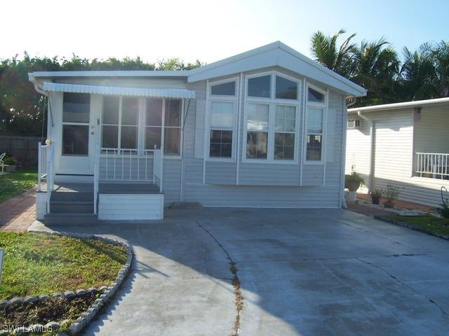 105 Cheetah Dr., Naples, FL 34114