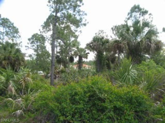 349000 16th Ave., Naples, FL 34120