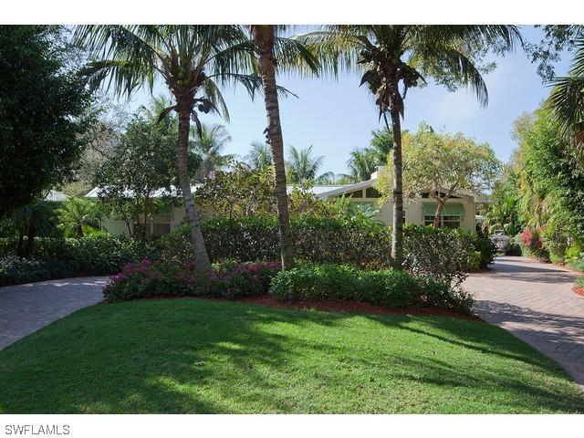 642 6th Avenue North Ave., Naples, FL 34102
