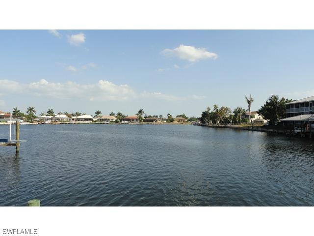 1195 Shenandoah Ct., Marco Island, FL 34145