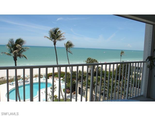 1717 Gulf Shore Blvd. #402, Naples, FL