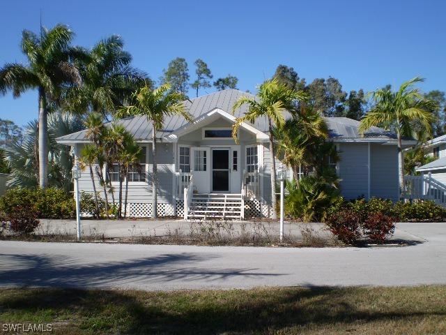 285 Griffin Rd., Naples, FL 34113