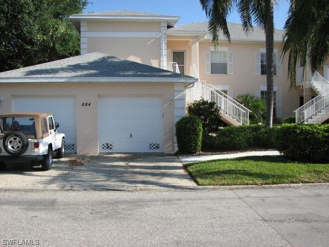 684 Wiggins Lake Dr. #101, Naples, FL