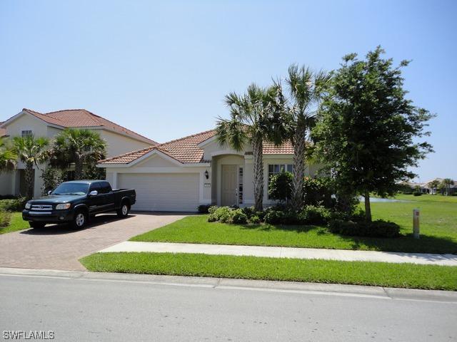 2010 Fairmont Ln., Naples, FL 34120