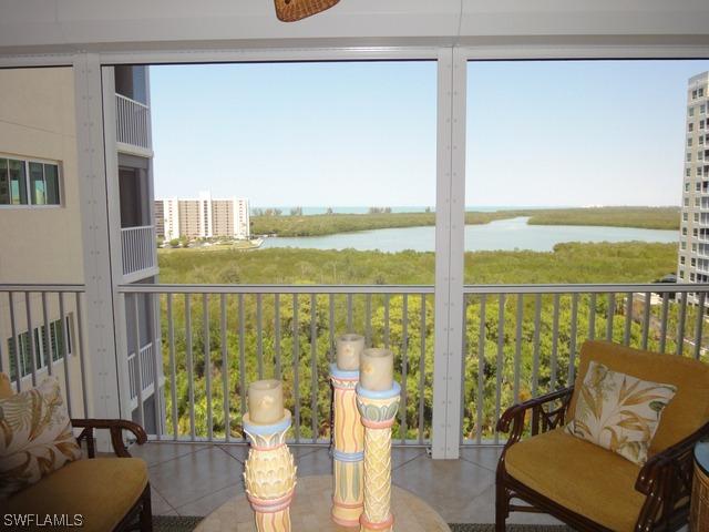 325 Dunes Blvd. #907, Naples, FL 34110