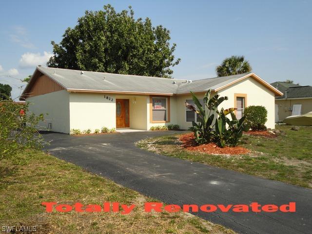 1822 43rd Ter., Naples, FL 34116