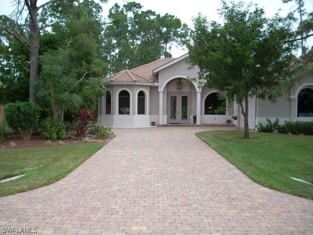 714 Pine Crest Ln., Naples, FL 34104