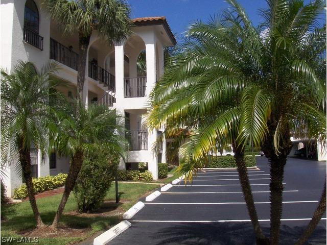 269 Deerwood Cir. #8, Naples, FL