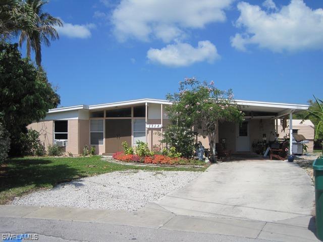 1712 Harbor Ln., Naples, FL 34104