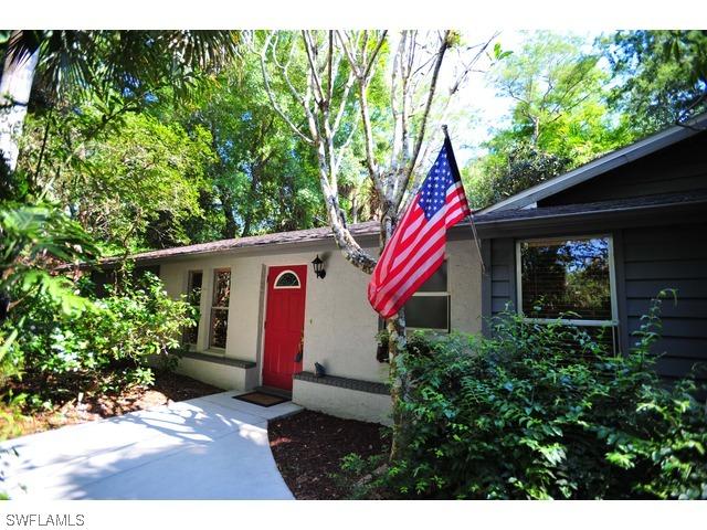 6010 Lancewood Way, Naples, FL