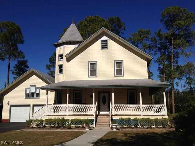 6281 Waxmyrtle Way, Naples, FL