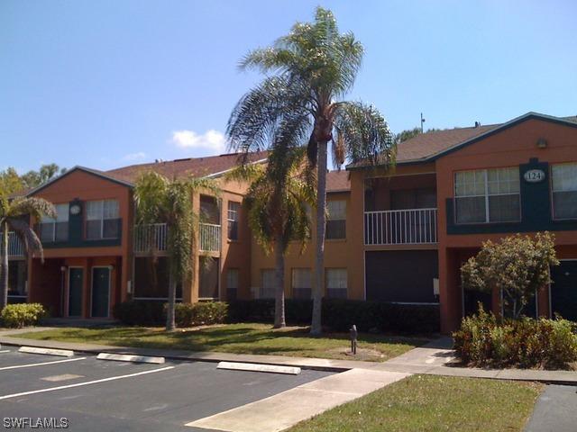 124 Santa Clara Dr. #5, Naples, FL 34104