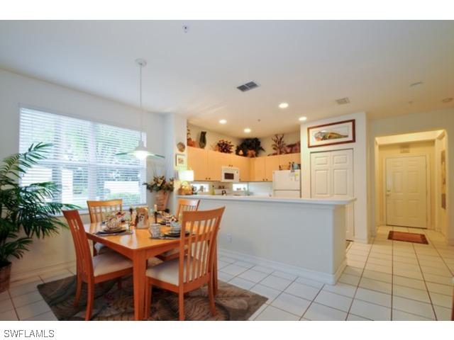 975 Tarpon Cove Dr. #104, Naples, FL