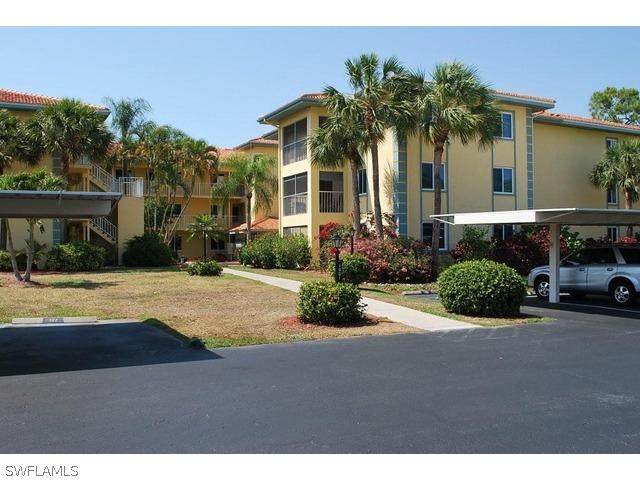 1001 Foxfire Ln. #305, Naples, FL