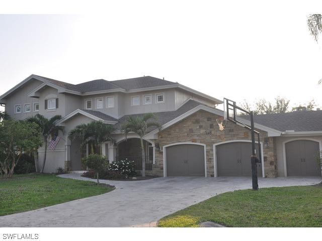 445 Palm River Blvd., Naples, FL 34110