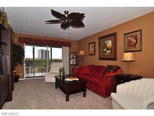 340 Horse Creek Dr. #403, Naples, FL 34110