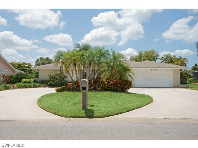 642 Cypress Way, Naples, FL 34110