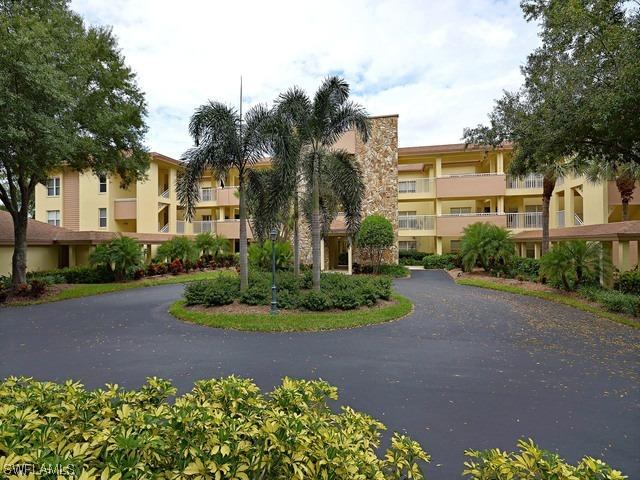 400 Wyndemere Way #302, Naples, FL
