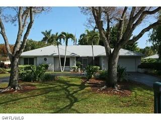 165 2nd Ave., Naples, FL 34102