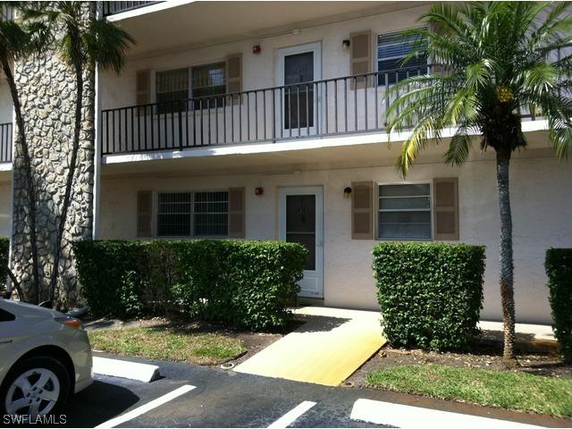 5419 Rattlesnake Hmk Rd. #105, Naples, FL 34113