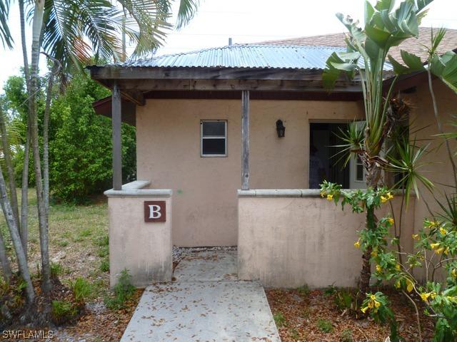 4200 Gulfstream Dr. #B, Naples, FL