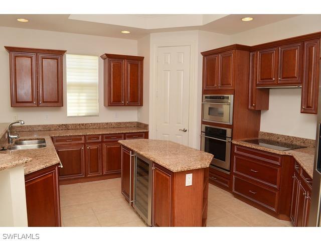 7513 Lake Valencia Ct. #2B, Fort Myers Beach, FL 33931