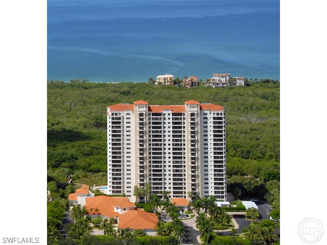 7425 Pelican Bay Blvd. #301, Naples, FL 34108