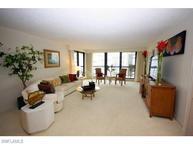 4551 Gulf Shore Blvd. #1604, Naples, FL