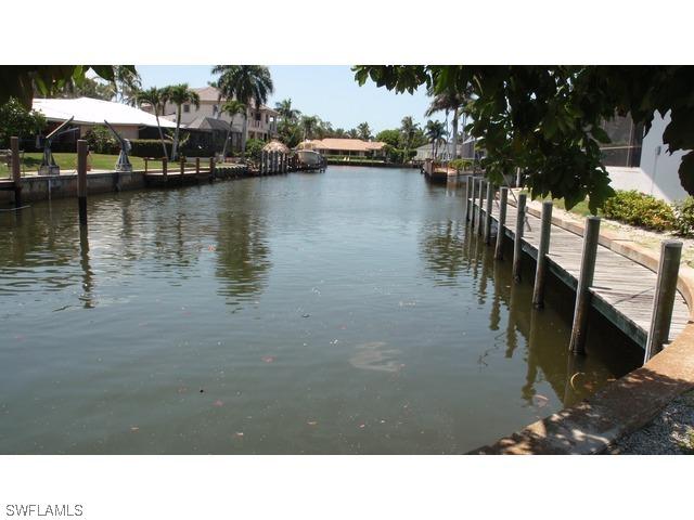 1380 Dolphin Rd., Naples, FL 34102