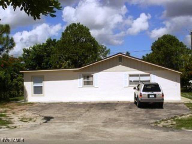 1677 40th Ter., Naples, FL