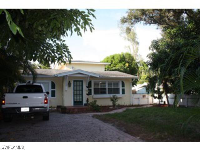 1097 Frank Whiteman Blvd., Naples, FL