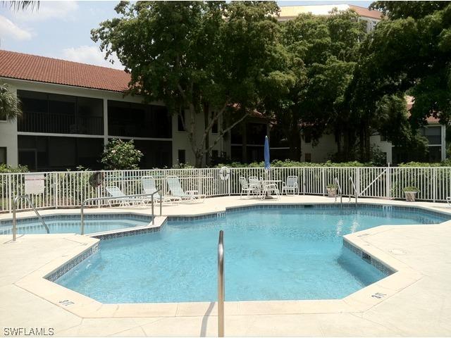 583 Serendipity Dr., Naples, FL