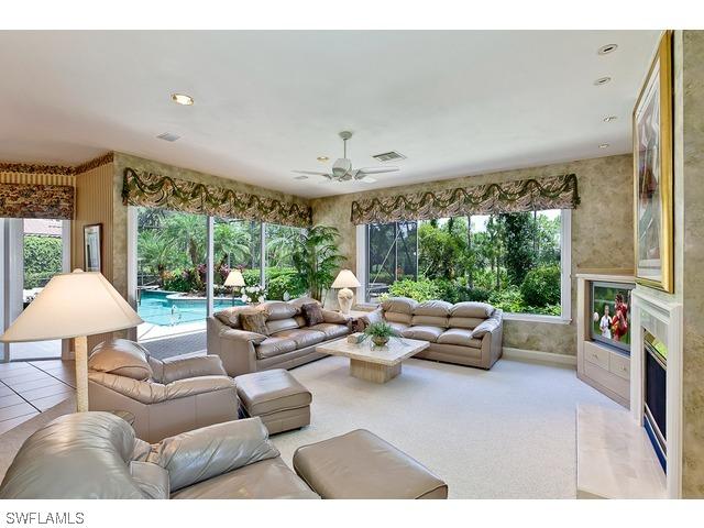 2509 Spicebush Ln., Naples, FL