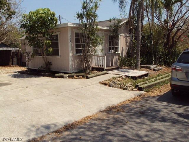 334 Pettit Dr., Goodland, FL 34140