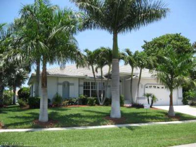 930 Ivory Ct., Marco Island, FL