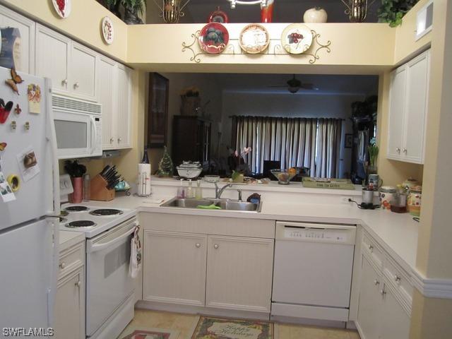 3235 Cypress Glen Way #320, Naples, FL 34109