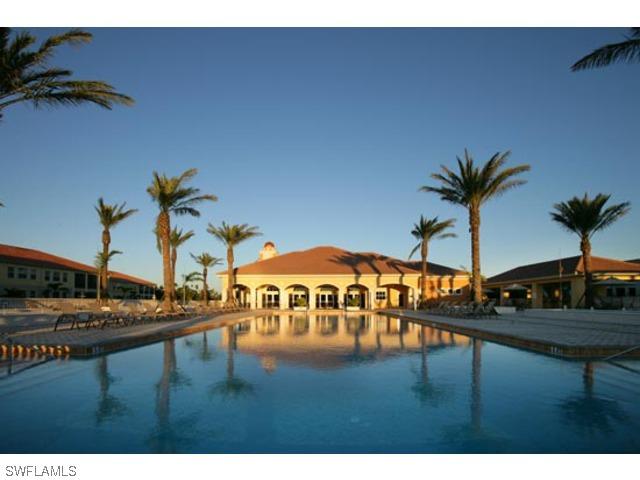 591 Avellino Isles Cir. #22102, Naples, FL 34119