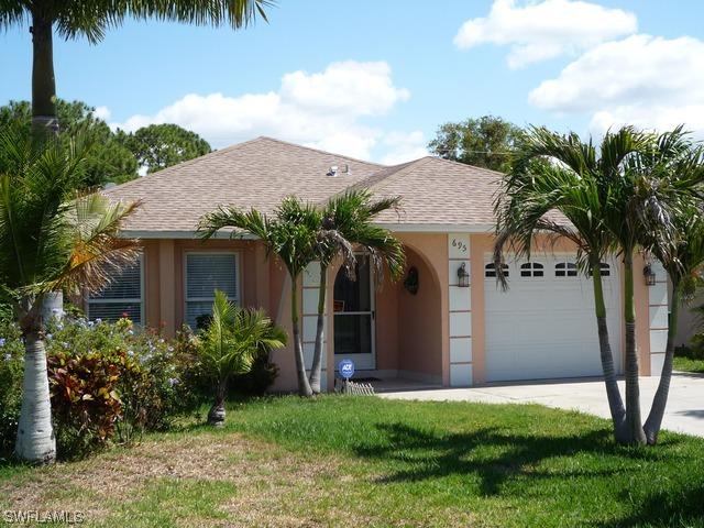 695 100th Ave., Naples, FL 34108