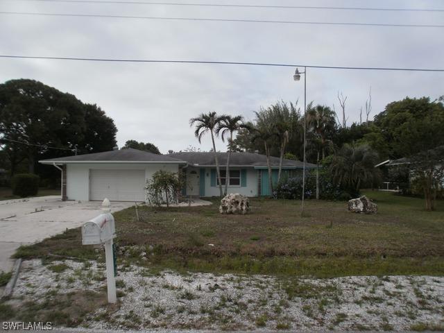 5240 Raintree Ln., Naples, FL