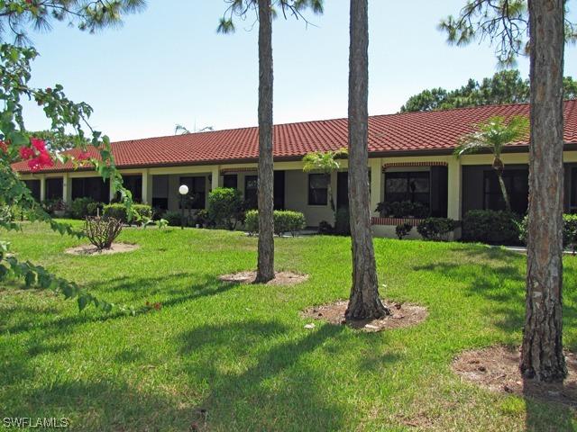 2017 Pine Isle Ln., Naples, FL 34112