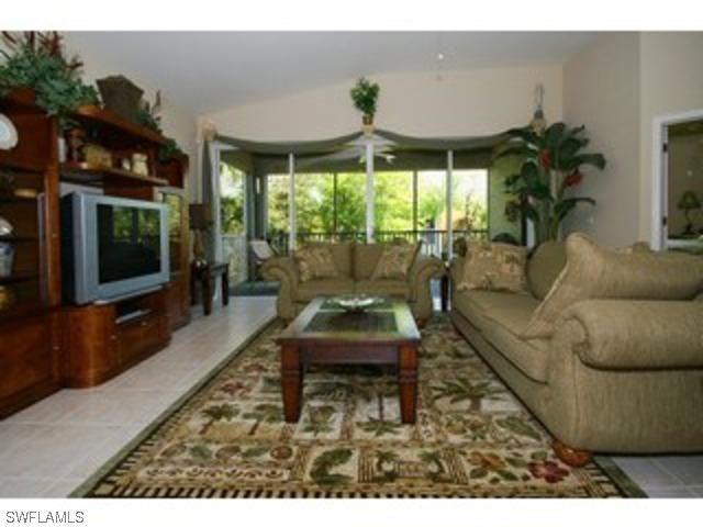7103 Pond Cypress Ct. #201, Naples, FL 34109